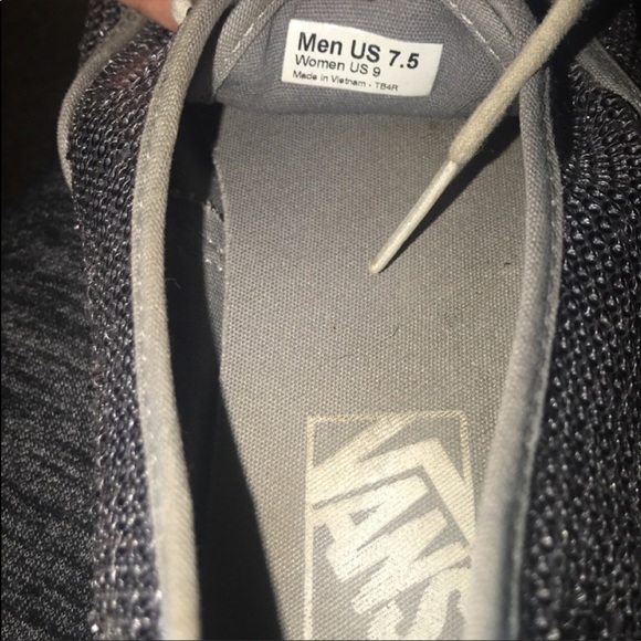 Vans - Picture 2 of 2